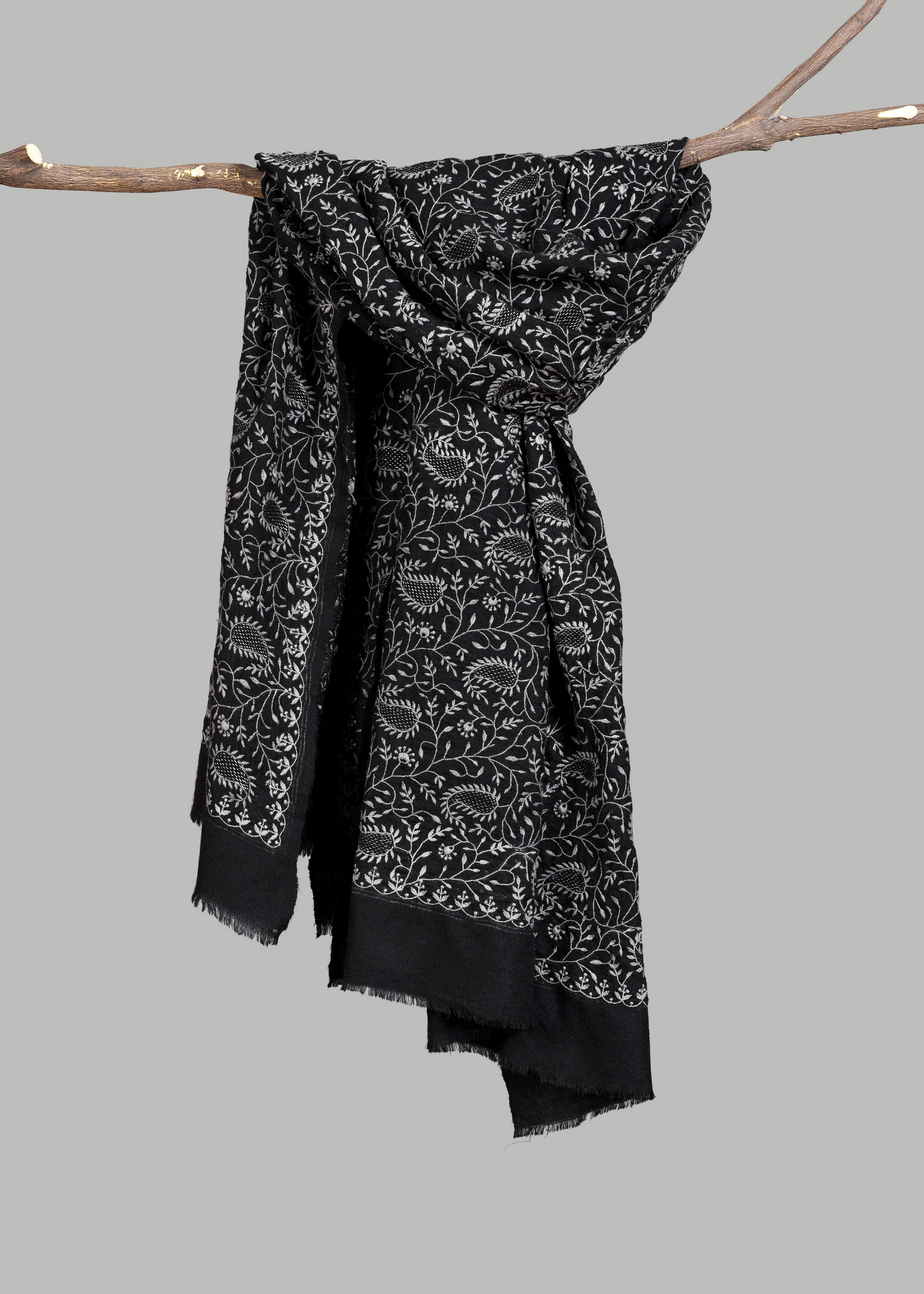 Handwoven & Handspun Pure Pashmina Shawl – Noir Vinework
