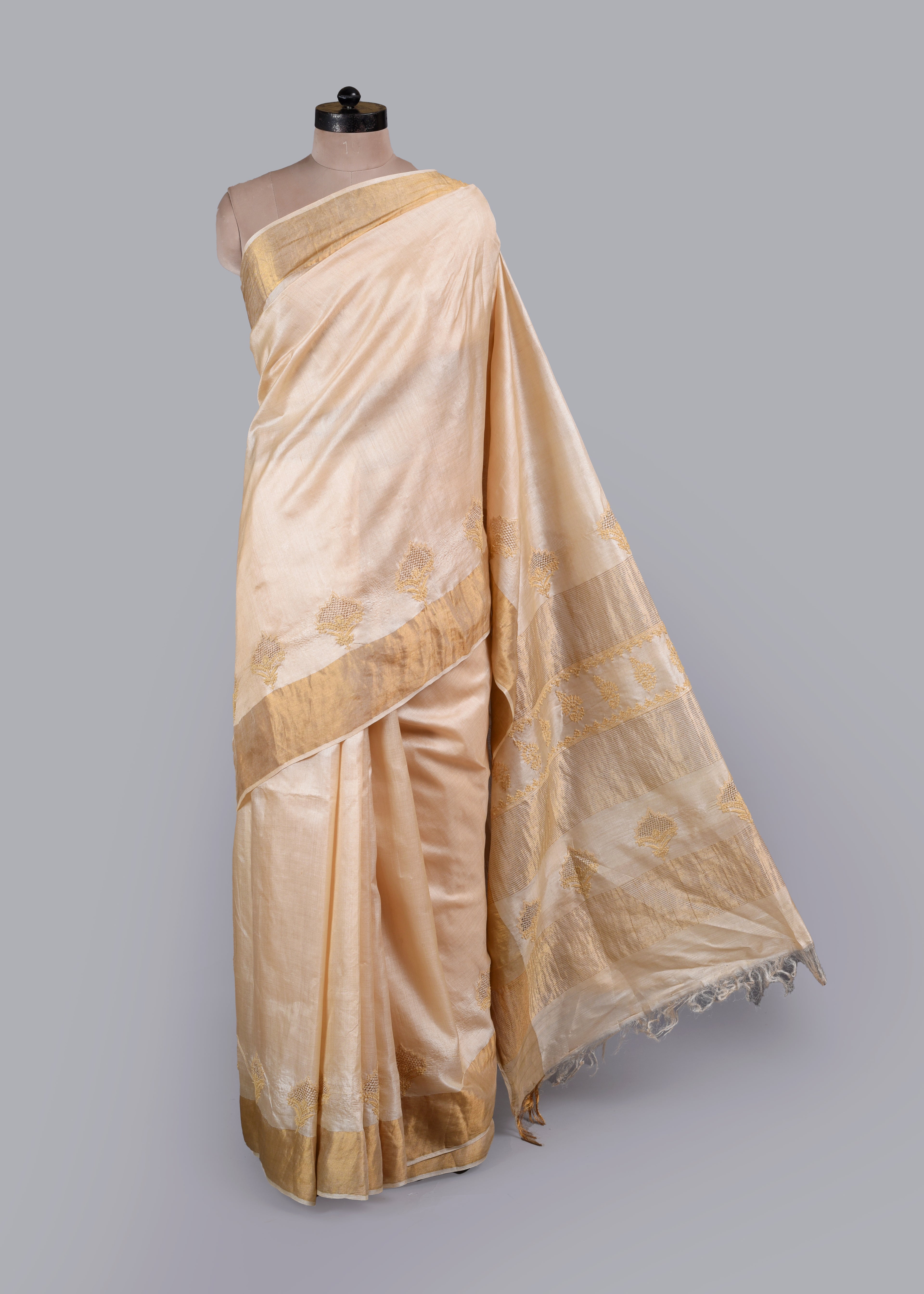 Golden Whisper (With Blouse)