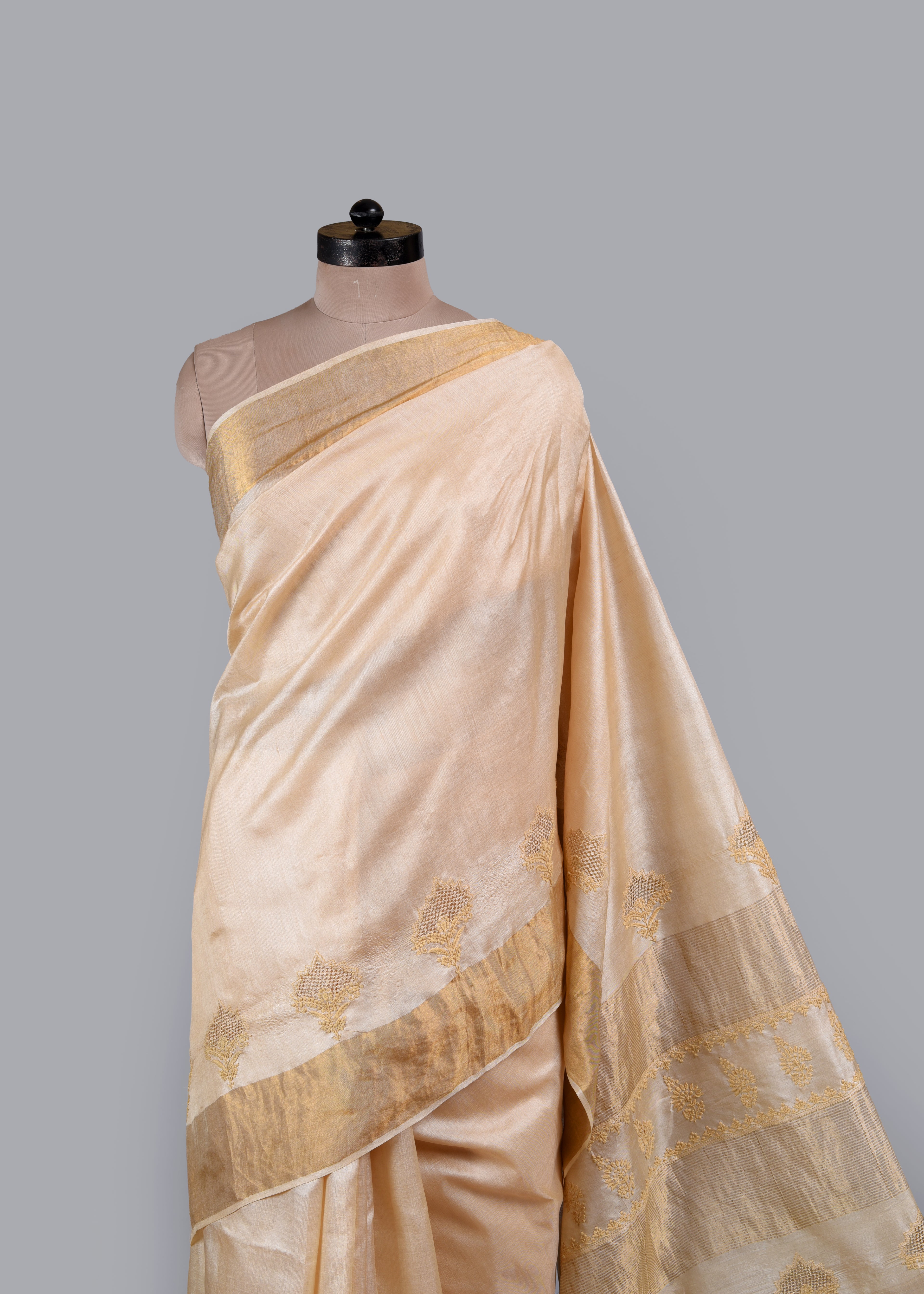 Golden Whisper (With Blouse)