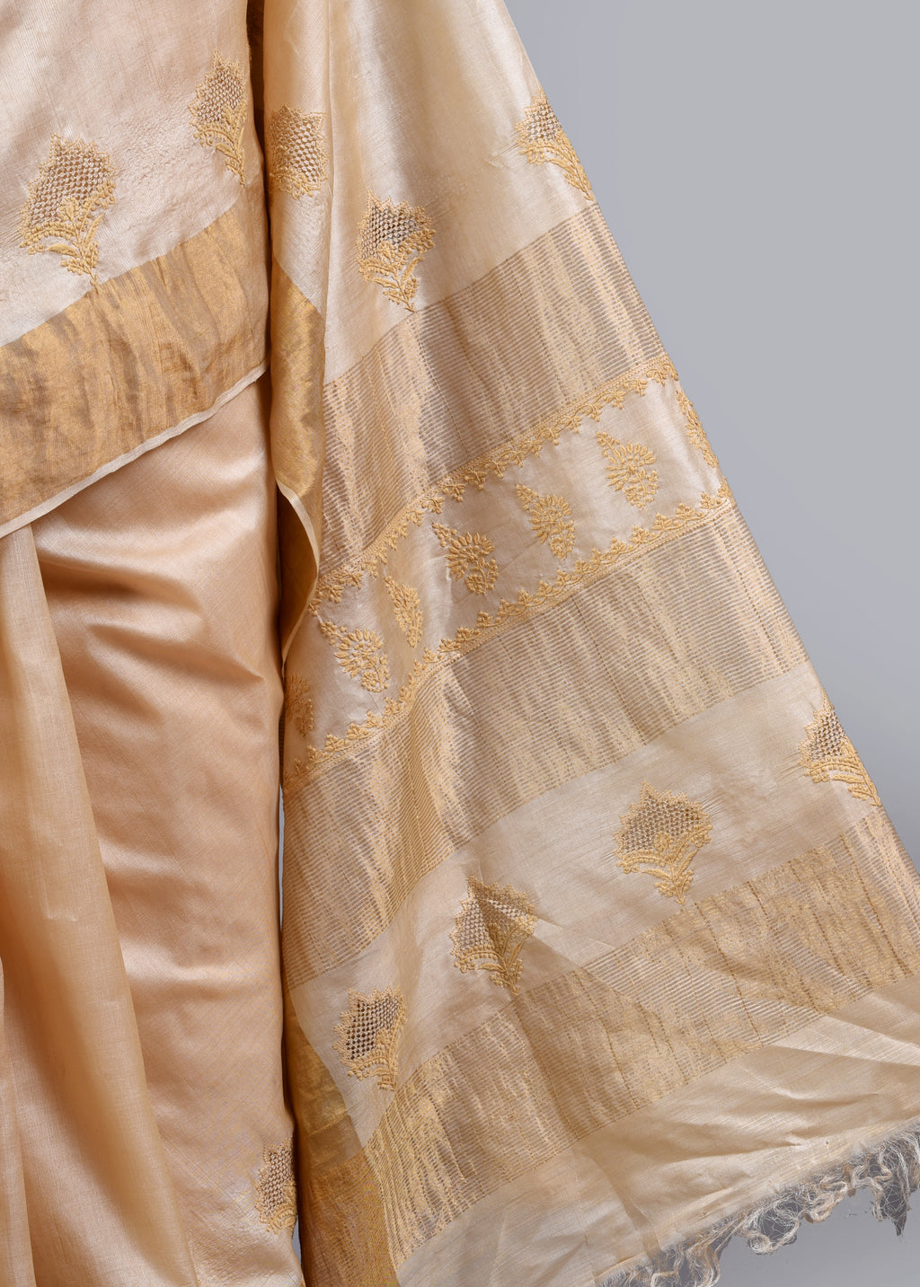 Golden Whisper (With Blouse)