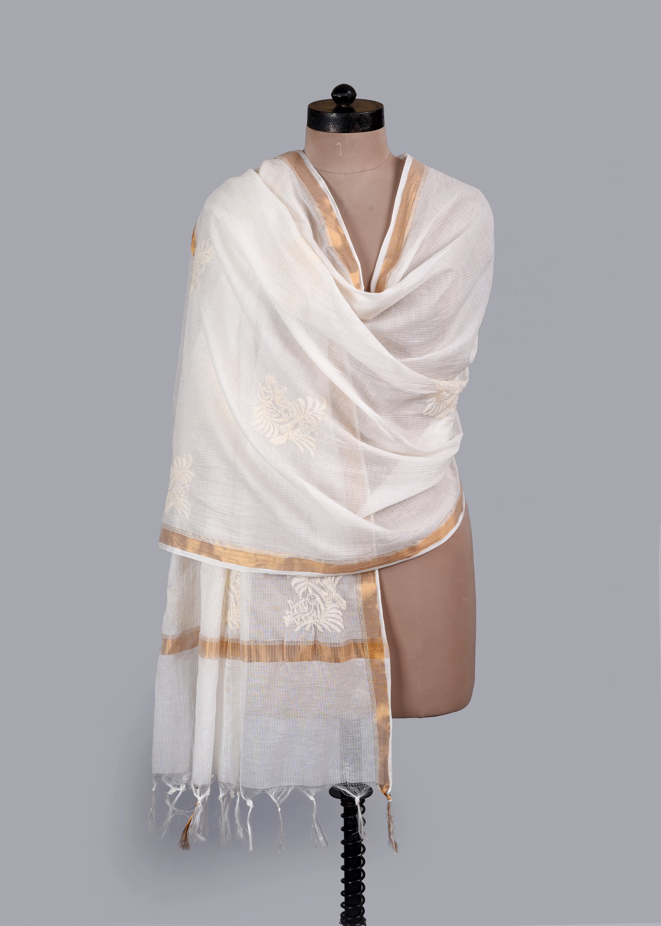 Chikankari Chanderi Dupatta: Ivory Crown