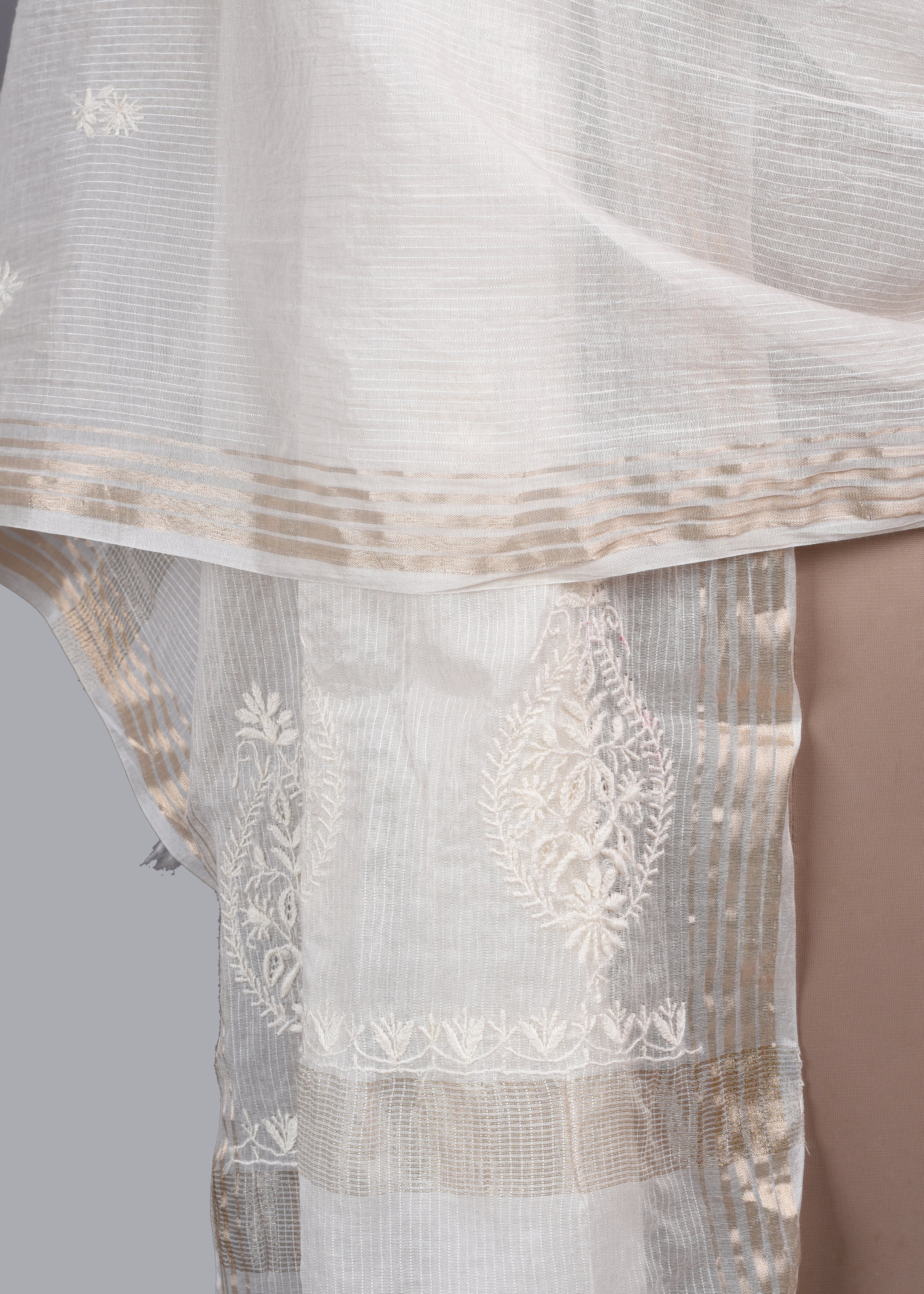 Chikankari Chanderi Dupatta: Royal Paisley