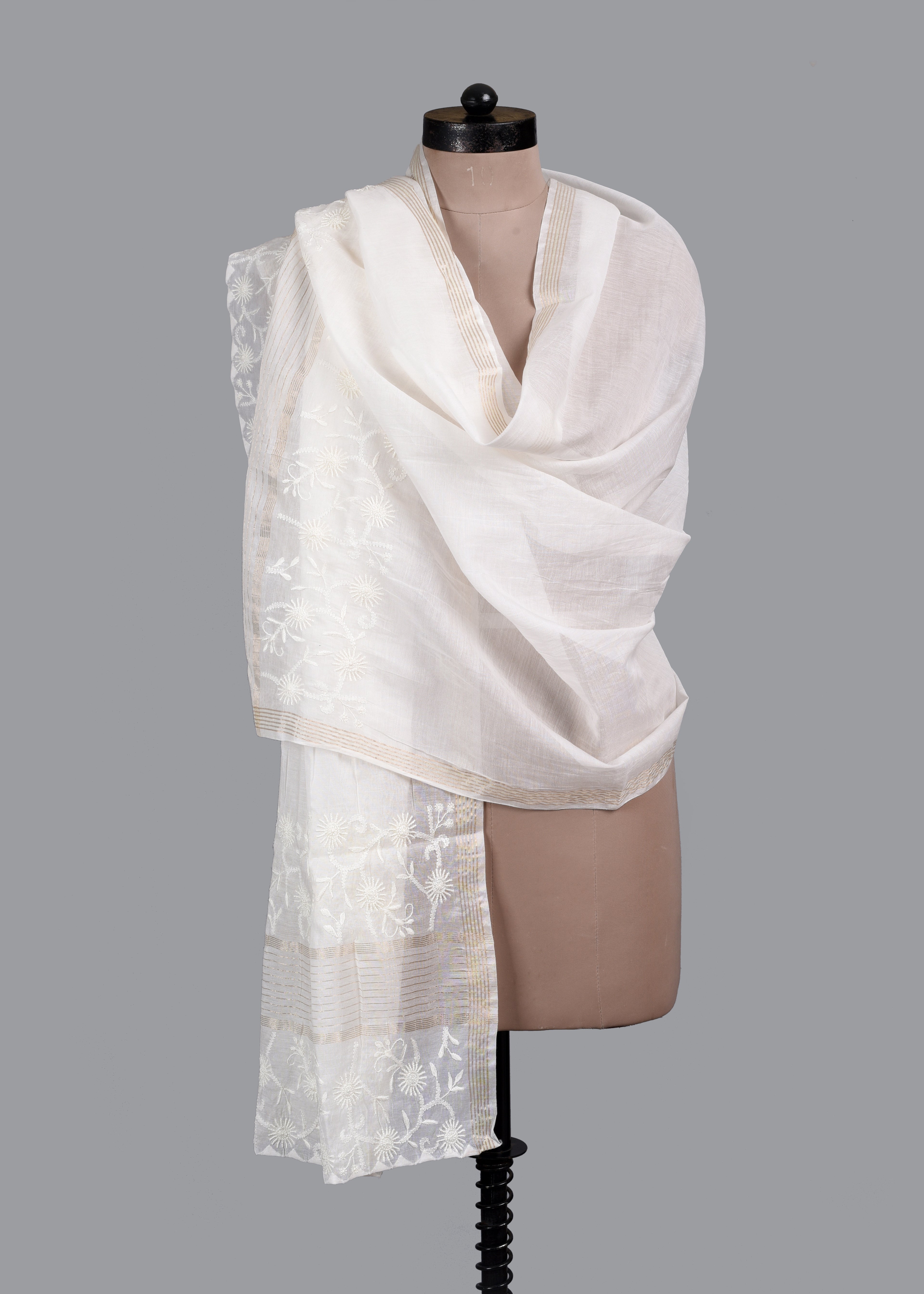 Chikankari Chanderi Dupatta: Ivory Garden