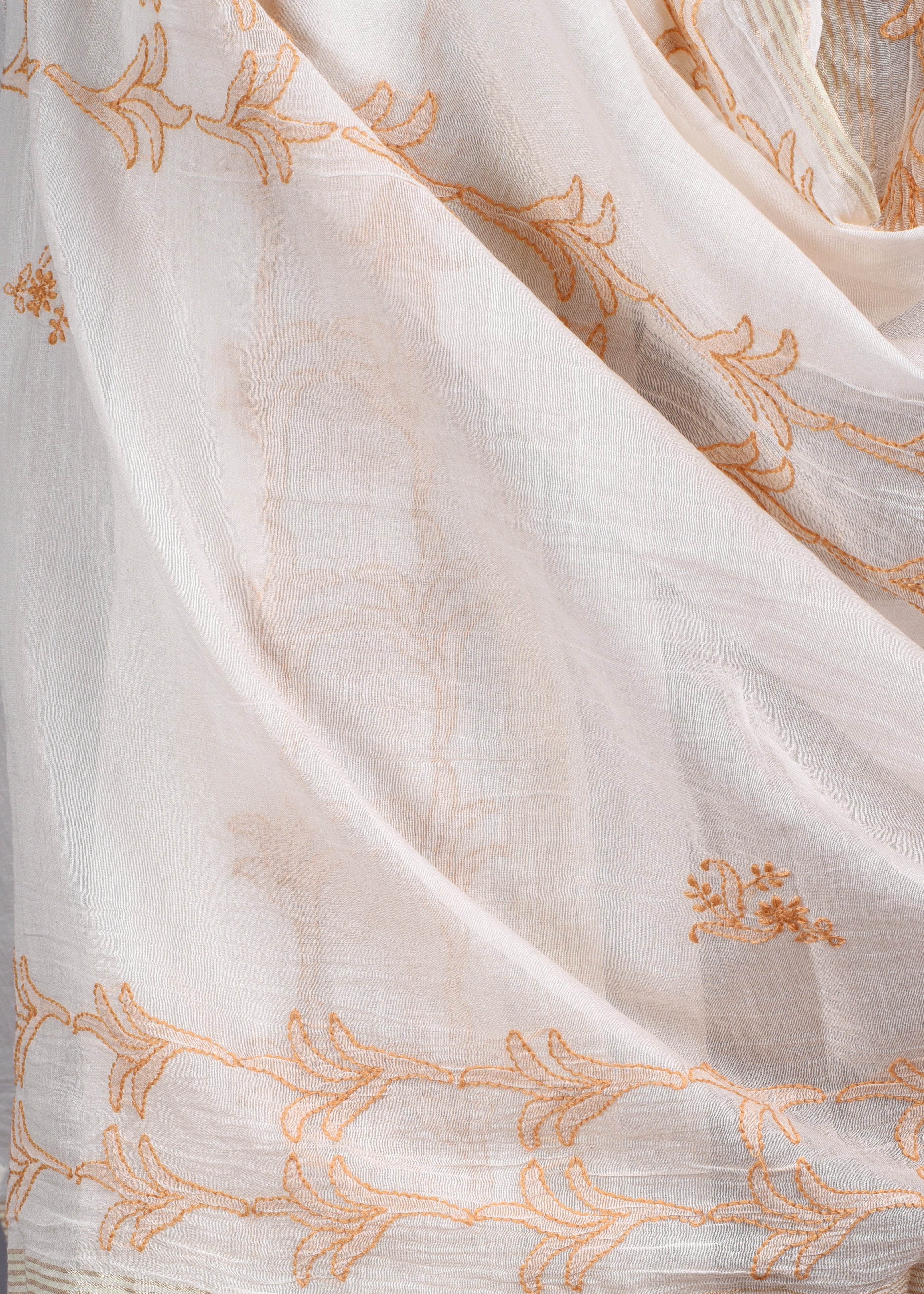 Chikankari Chanderi Dupatta: Peach Vine