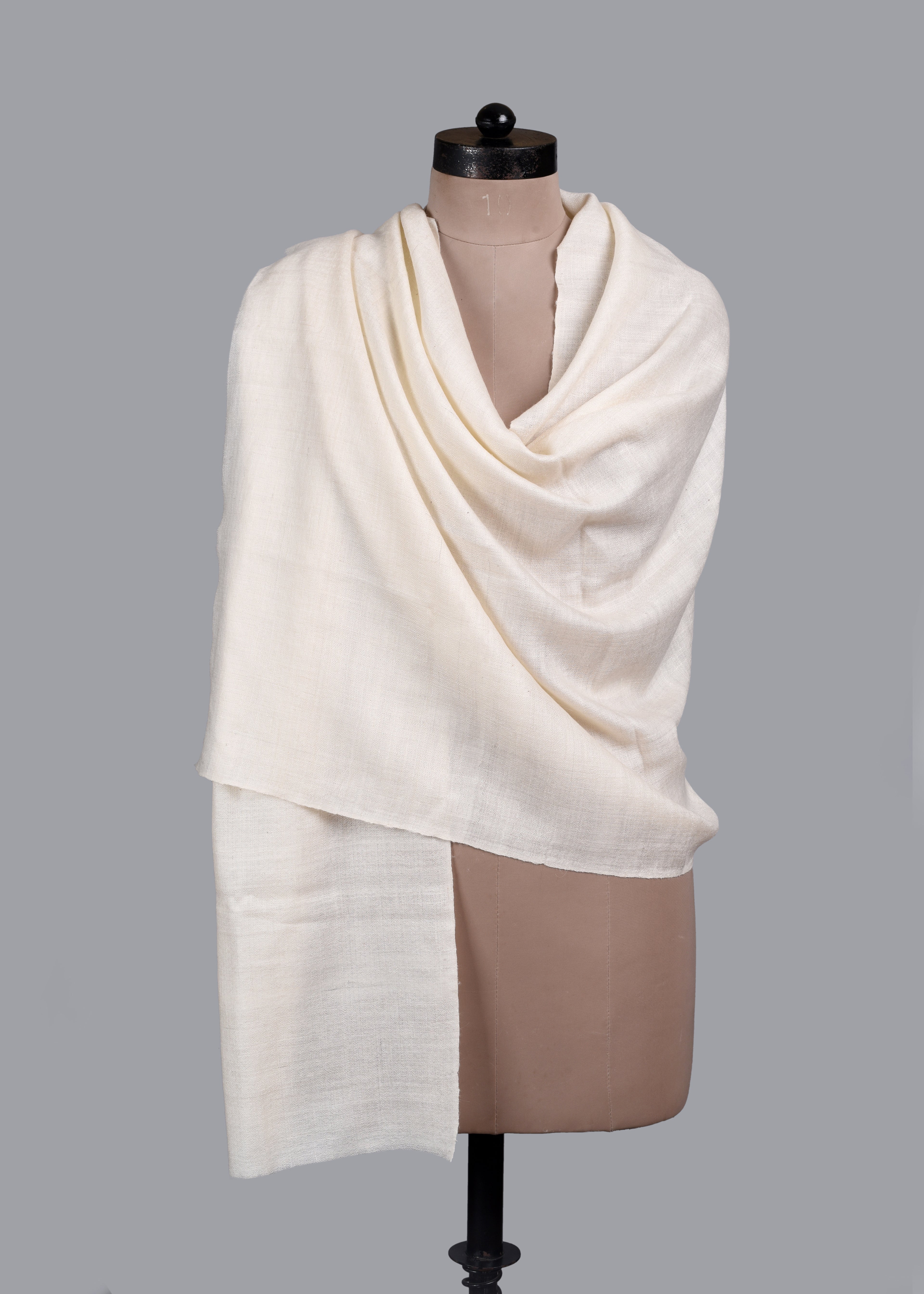 Handwoven & Handspun Pure Pashmina Stole – Ivory Whisper