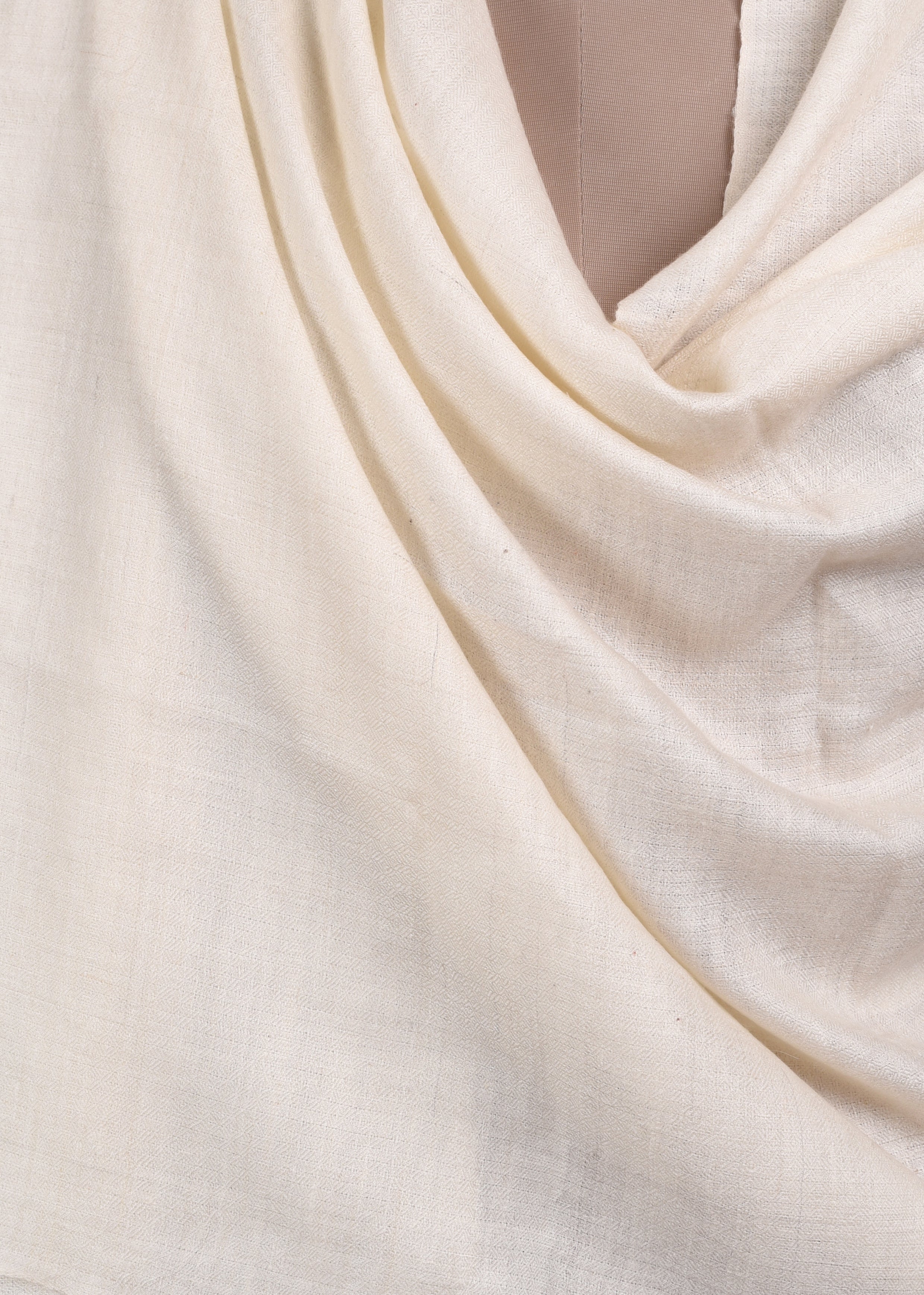 Handwoven & Handspun Pure Pashmina Stole – Ivory Whisper