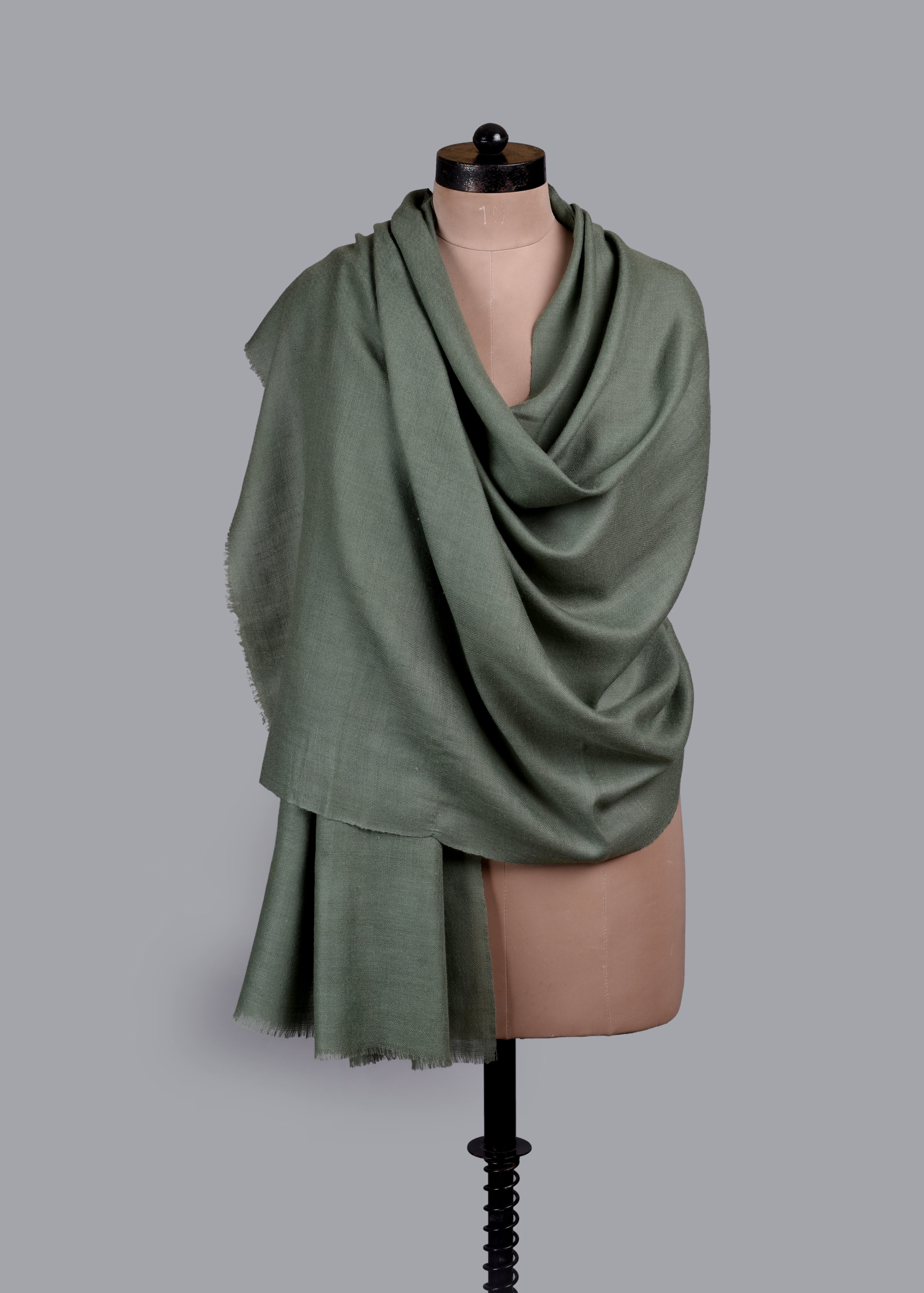 Handwoven & Handspun Pure Pashmina Stole – Soft Sage Grey