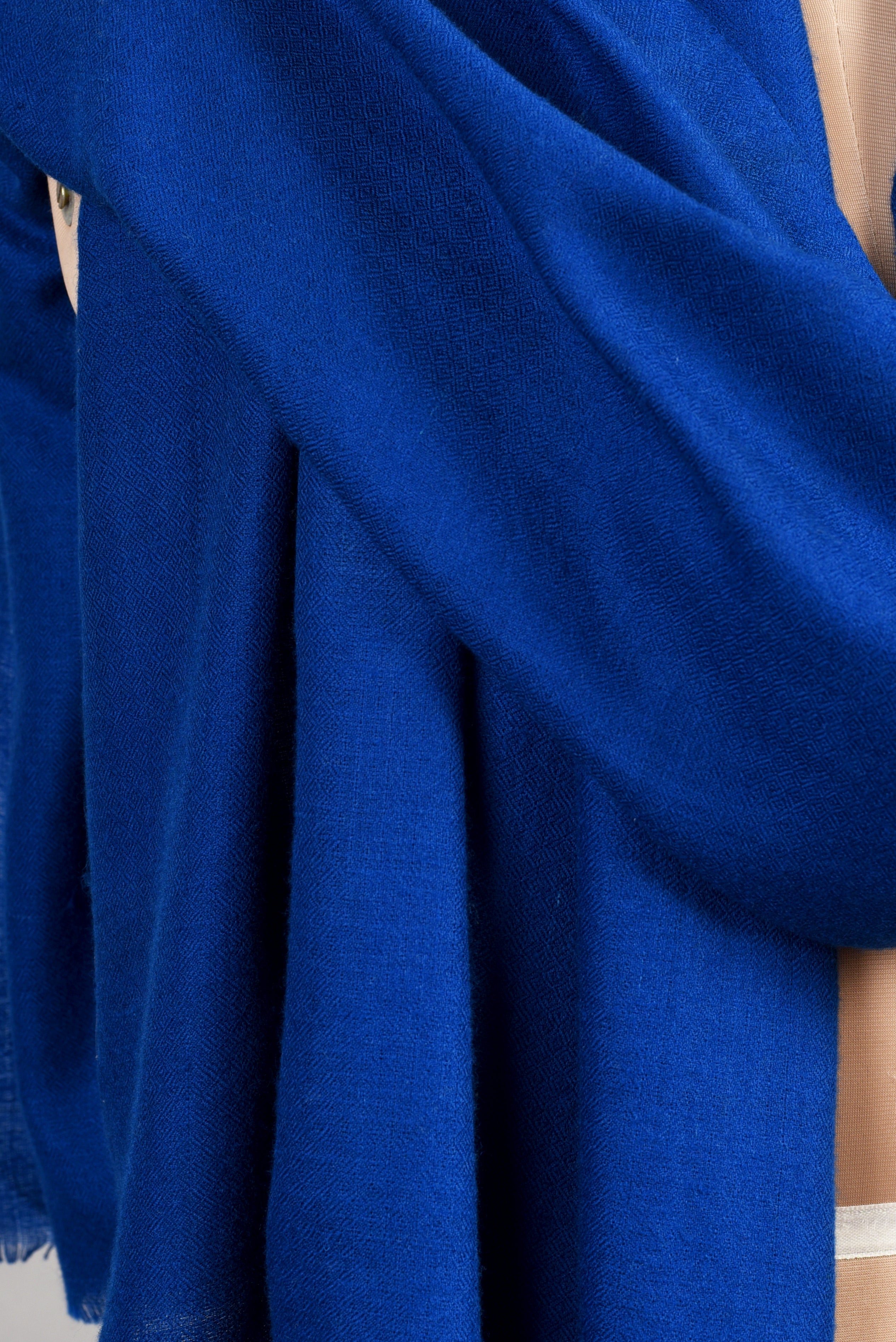 Handwoven & Handspun Pure Pashmina Stole – Neel Aabha