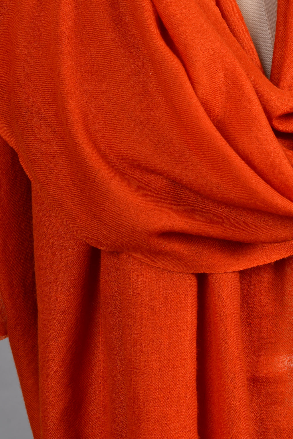 Handwoven & Handspun Pure Pashmina Stole – Kesari Noor
