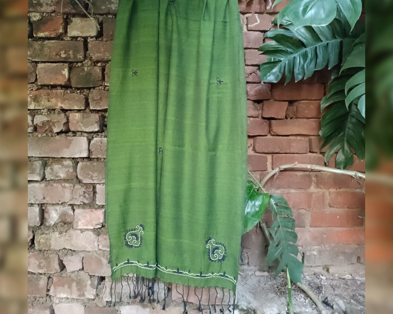 Handwoven - Zardozi Stole