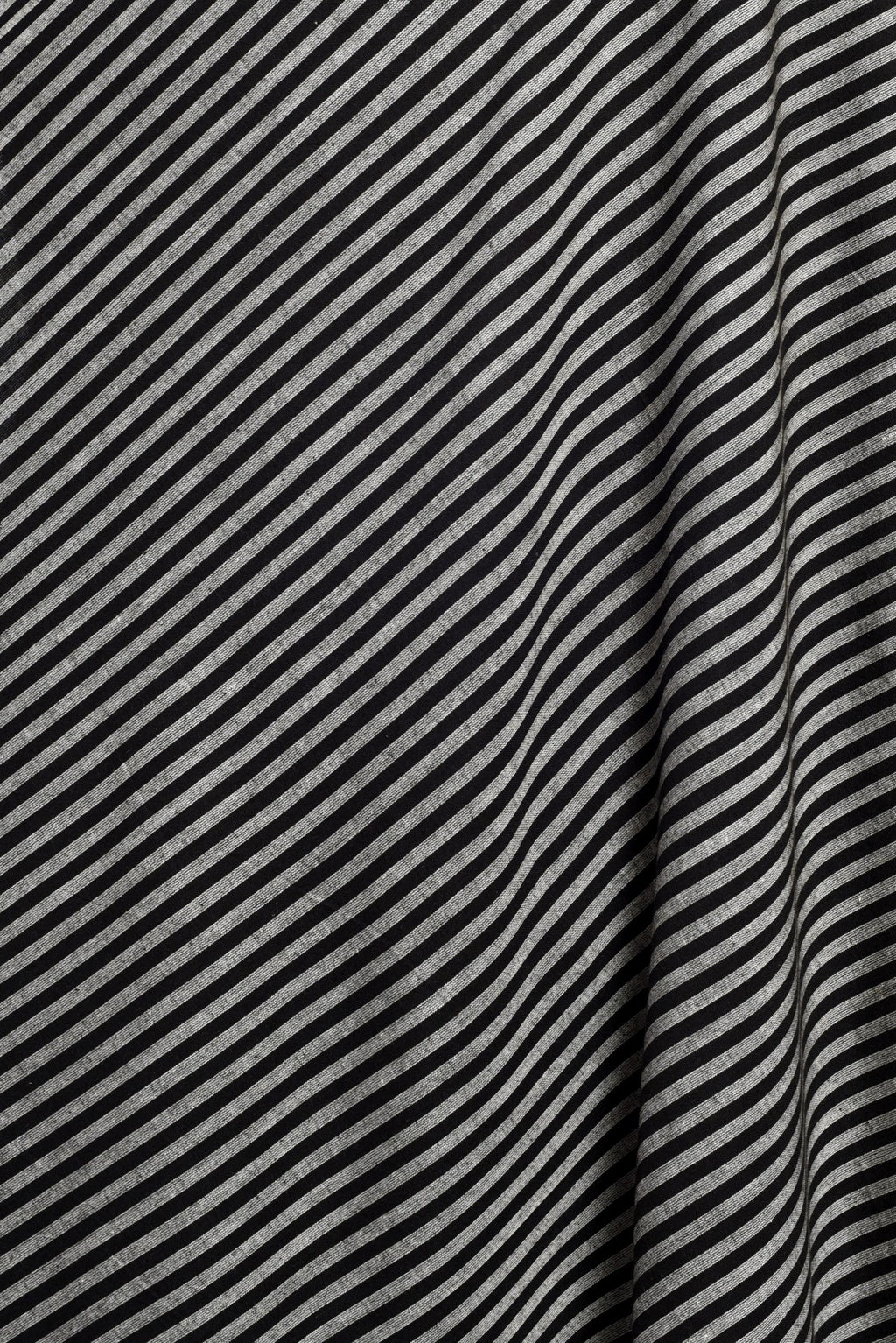 Looms & Lines