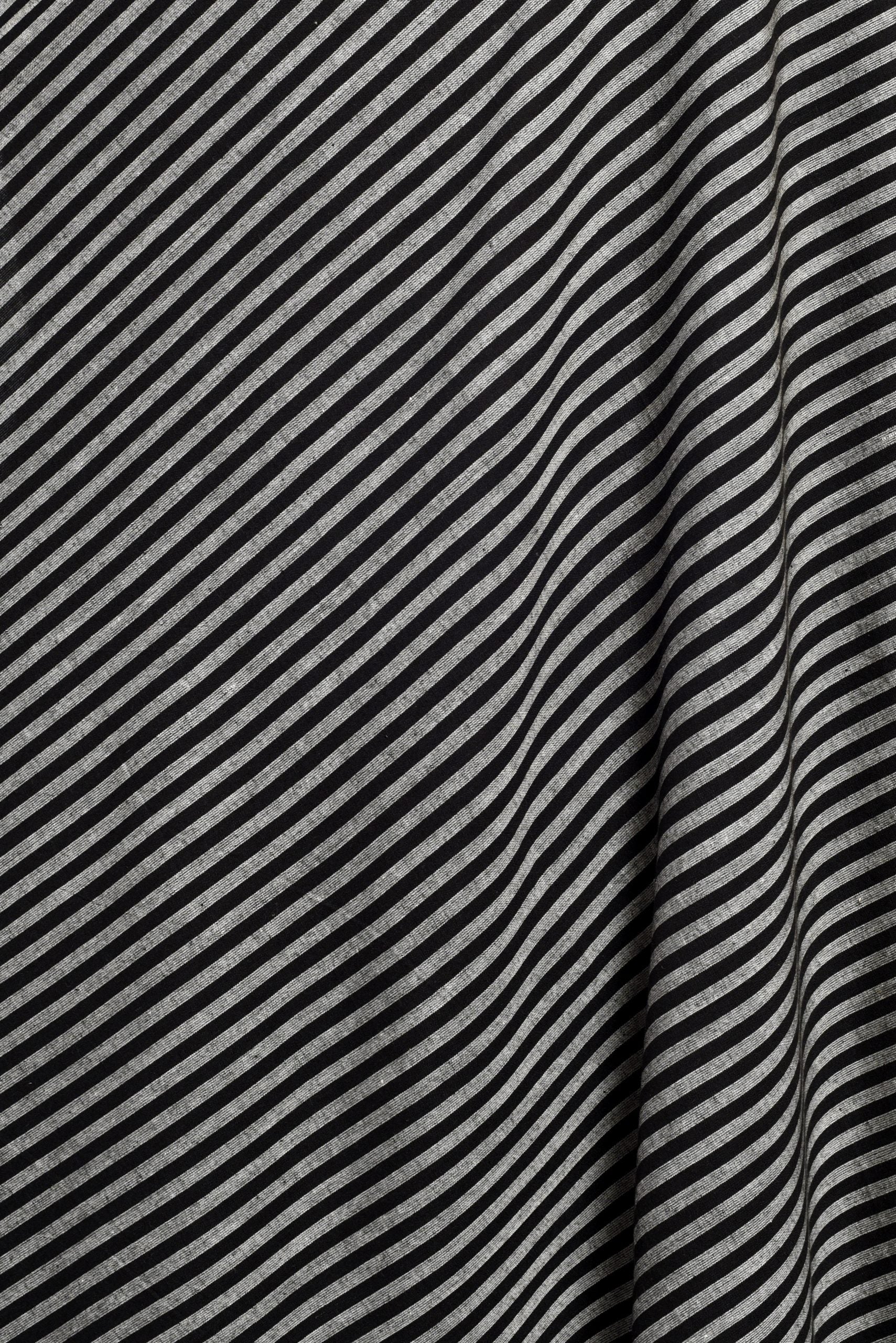 Looms & Lines