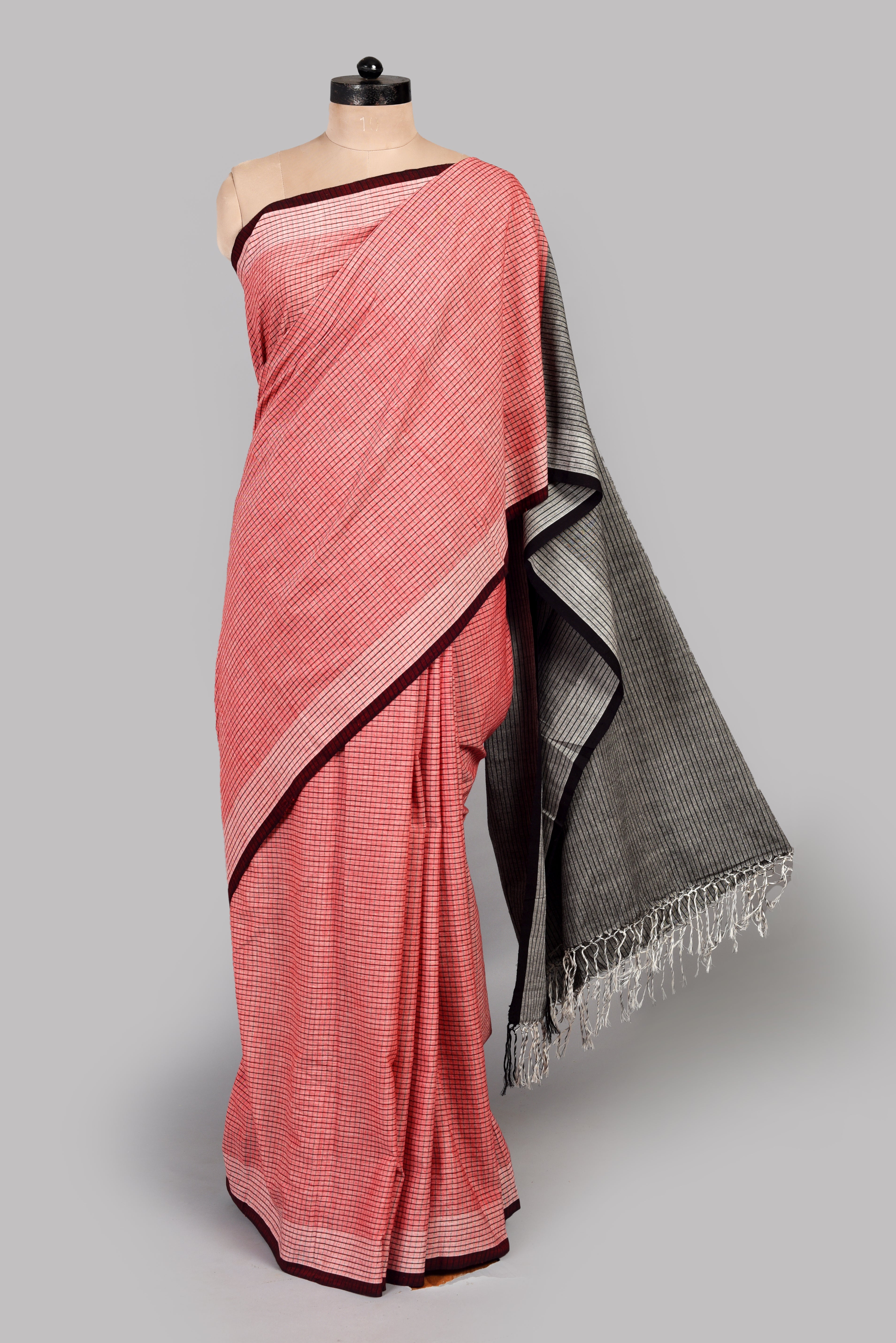 Sundar Sari